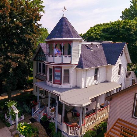 Bondy House Bed & Breakfast Amherstburg Extérieur photo