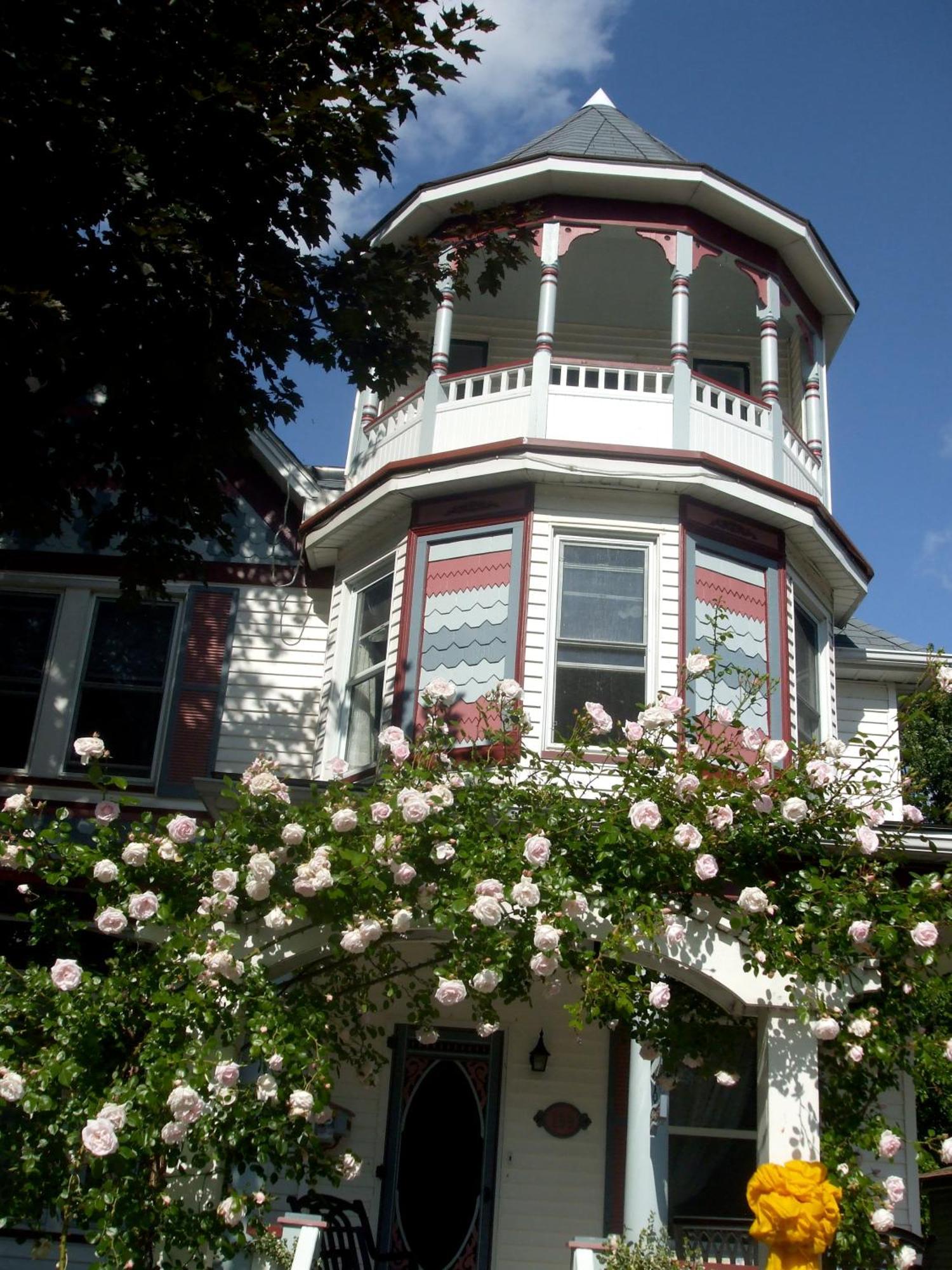 Bondy House Bed & Breakfast Amherstburg Extérieur photo