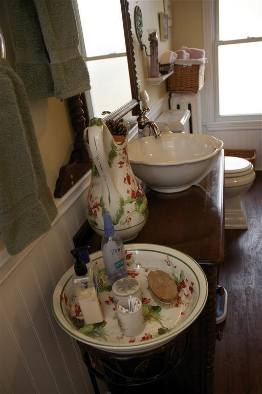 Bondy House Bed & Breakfast Amherstburg Extérieur photo
