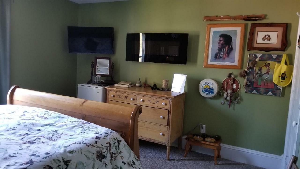 Bondy House Bed & Breakfast Amherstburg Extérieur photo